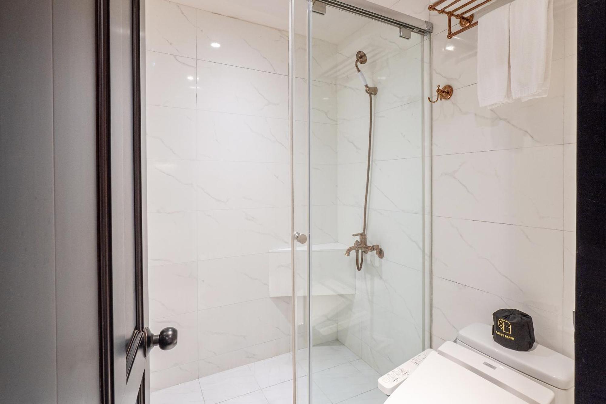 Dream Mansion Hotel Taichung Dış mekan fotoğraf